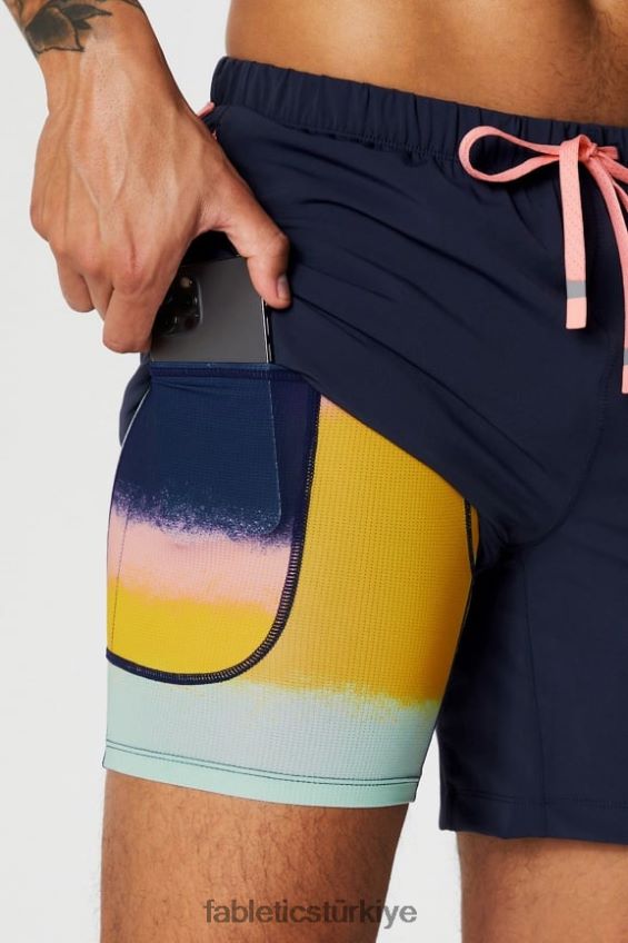tr Fabletics erkekler kısa (astarlı) 140 derin lacivert/çoklu sprey 40R06B3175