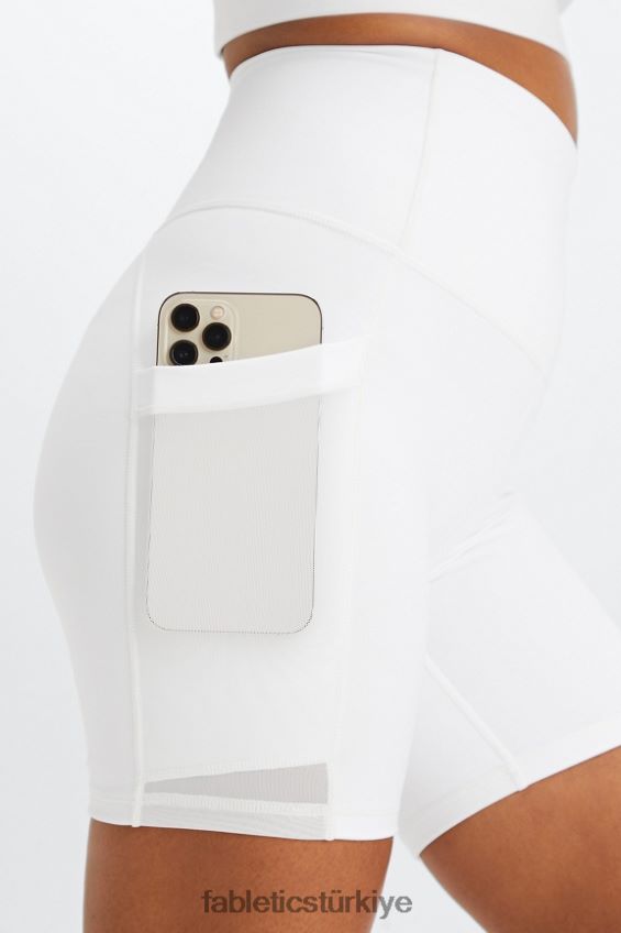 tr Fabletics kadınlar evrensel tenis hareket halindeyken ultra hw 6\'\' kısa siyah/klasik beyaz 40R06B485