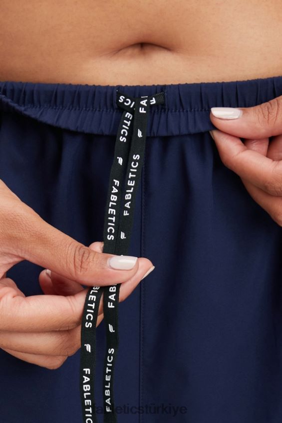 tr Fabletics kadınlar tam hız orta yükseklikte koşu kısa derin lacivert/yansıtıcı logo 40R06B459