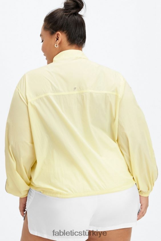 tr Fabletics kadınlar büyük boy flyweight rüzgarlık açık armut/parlak beyaz 40R06B2748