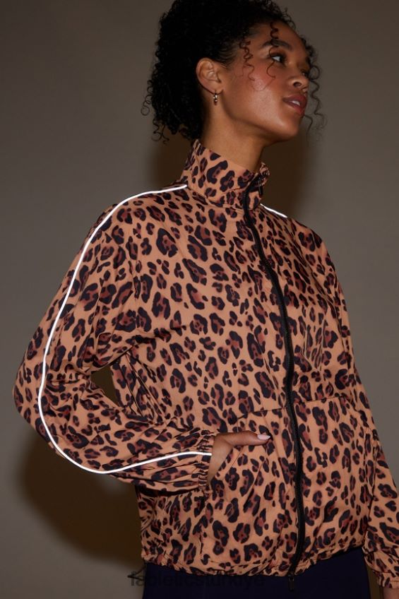 tr Fabletics kadınlar büyük boy flyweight rüzgarlık doğal leopar/siyah 40R06B2744