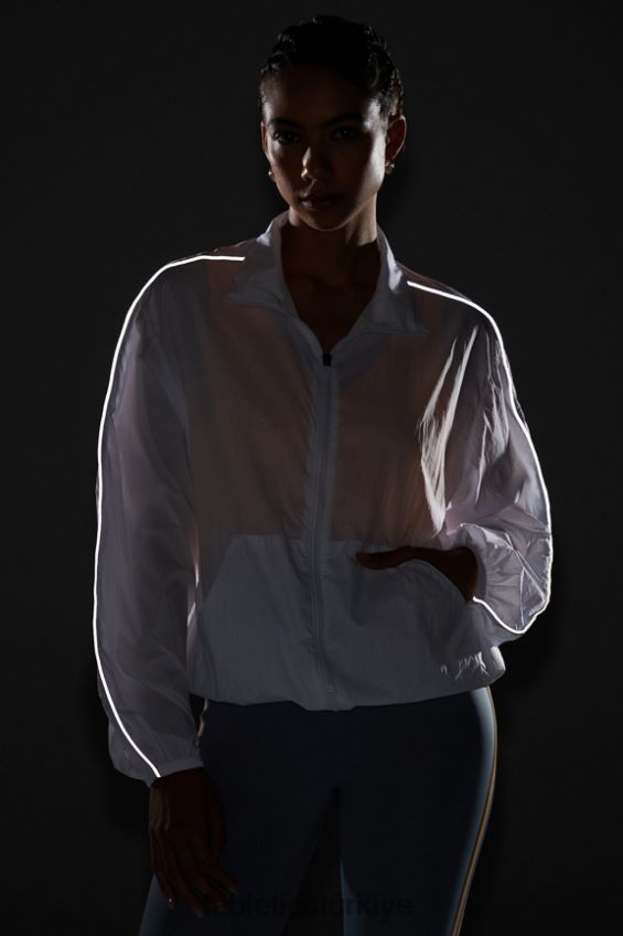 tr Fabletics kadınlar büyük boy flyweight rüzgarlık klasik beyaz/yansıtıcı gümüş 40R06B2739