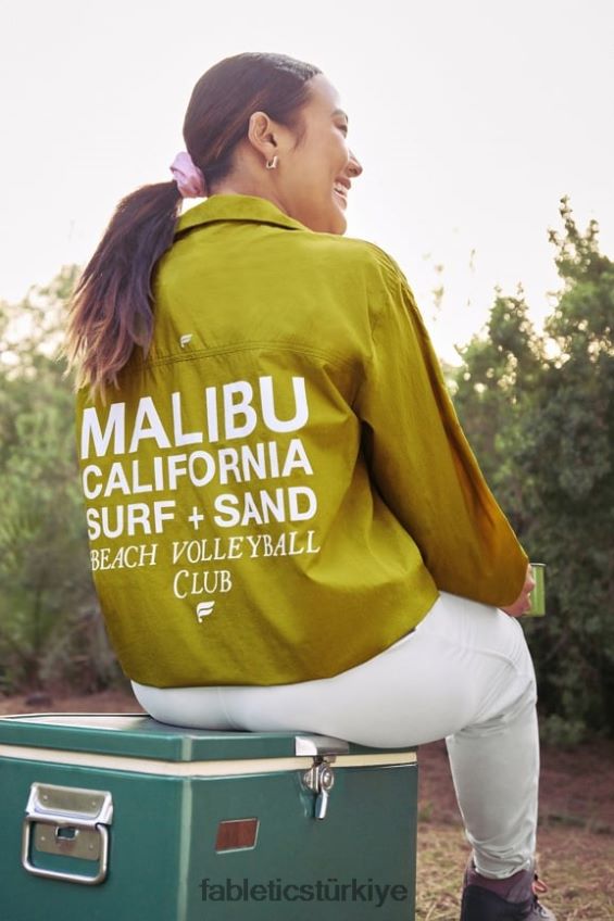 tr Fabletics kadınlar büyük boy flyweight rüzgarlık zeytinlik/yansıtıcı gümüş/grafik 40R06B2735