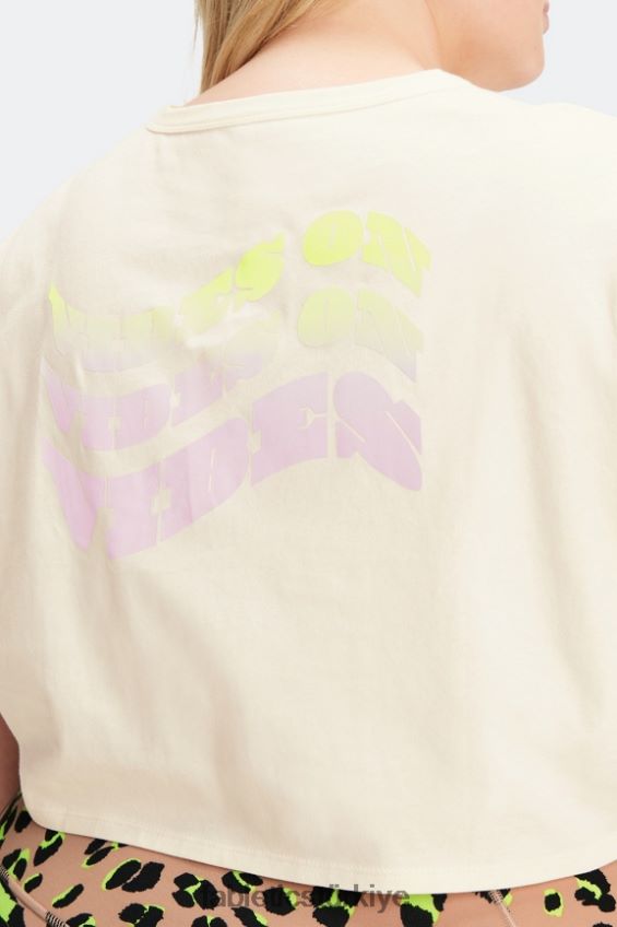 tr Fabletics kadınlar bebek kırpma tee Mascorpone peyniri 40R06B2036