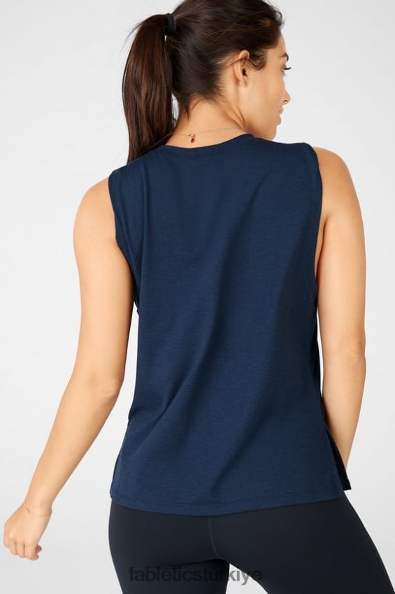 tr Fabletics kadınlar aşk günü tankı donanma funda 40R06B2395