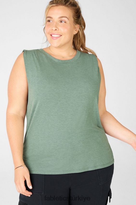 tr Fabletics kadınlar aşk günü tankı safari funda 40R06B2398